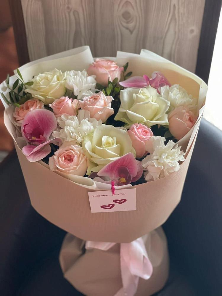 Букет цветов из: Орхидеи, Розы и Гвоздики в Ульяновке