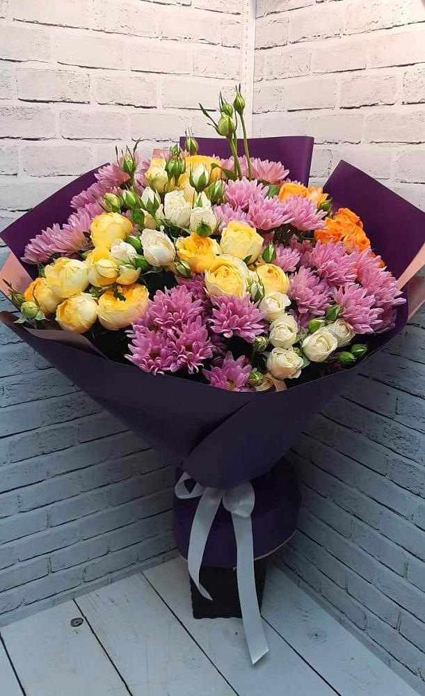 Букет цветов из: Хризантемы и Розы в Ульяновке