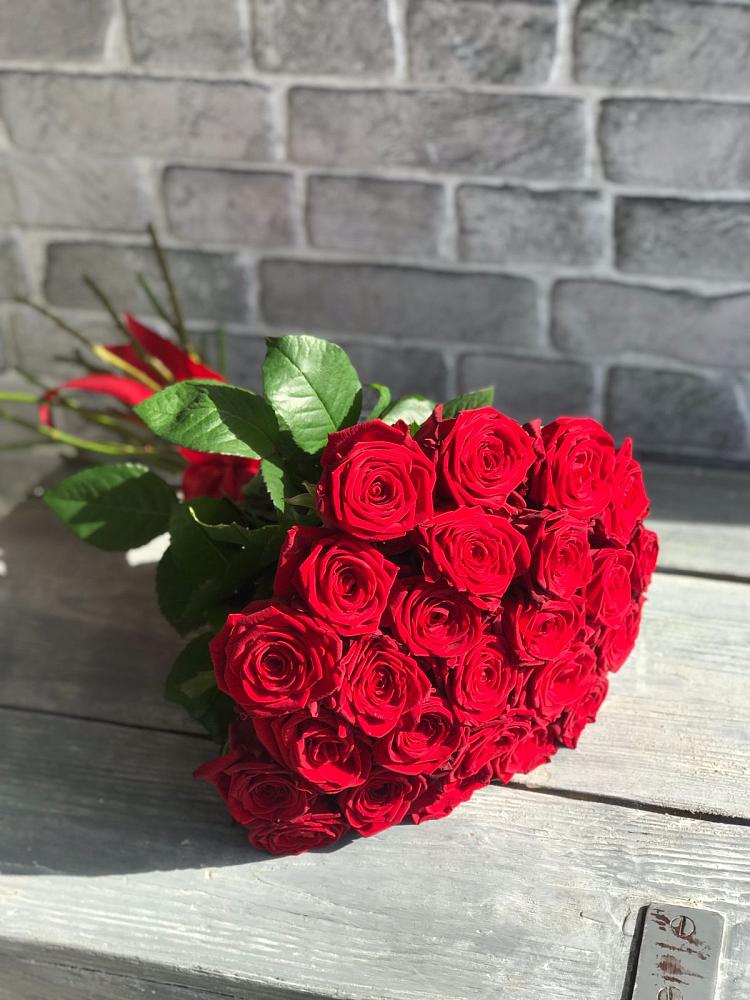 Букет Красные розы Фридом в Ульяновке