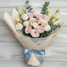 Букет цветов из:  Лизиантусы в Ульяновке