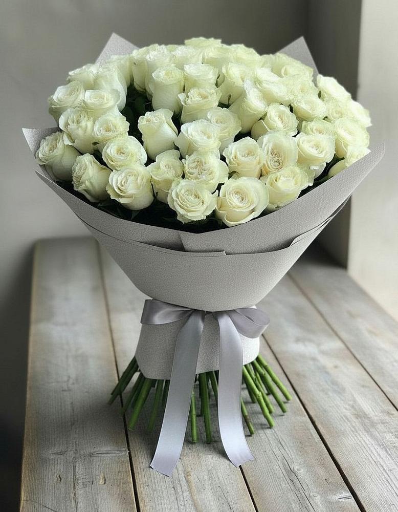 Букет 35 Белых роз в Ульяновке