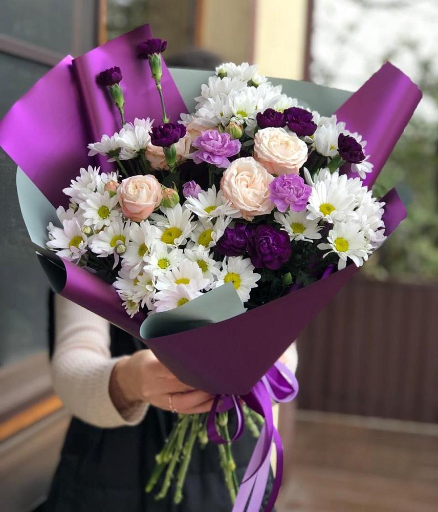 Букет цветов из: Хризантемы, Гвоздики и Розы в Ульяновке