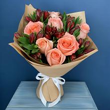 Букет цветов из:  Розы и Альстромерии в Ульяновке