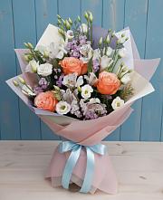 Букет цветов из:  Лизиантусы, Розы, Альстромерии и Гипсофила в Ульяновке