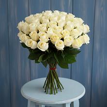 Букет 51 Белая роза Эдлесс Лав в Ульяновке