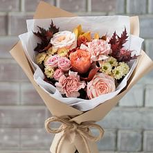 Букет цветов из:  Гвоздики, Хризантемы и Розы в Ульяновке