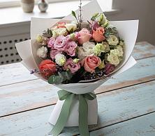 Букет цветов из:  Розы, Лизиантусы и Гвоздики #REPLACE_PRED# Ульяновке