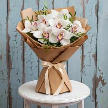 Букет цветов из:  Орхидеи и Розы в Ульяновке