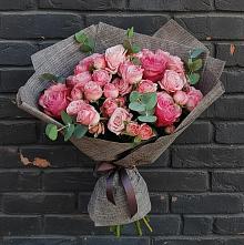 Букет цветов из:  Розы в Ульяновке